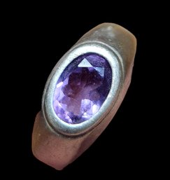 Lovely Ring With Oval Purple Stone