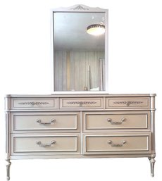 Vintage Thomasville French Provincial Dresser With Mirror