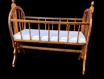 Sweet Doll Cradle Great Condition Any Little Girls Dream