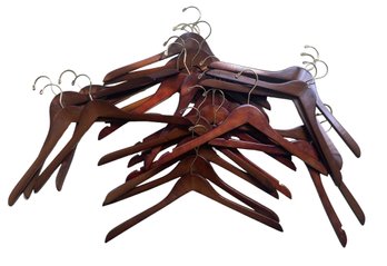 25 Quality Wood Hangers (E)