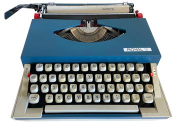 Vintage Royal 'Sprite' Portable Typewriter 1970s