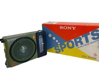 Vintage - NEW IN BOX - SONY FM/AM 2 Band Radio (1 Of 3)