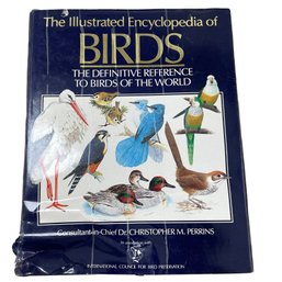 'The Illustrated Encyclopedia Of Birds'