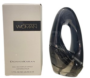 Donna Karan 'WOMAN' Eau De Parfum Spray (131)