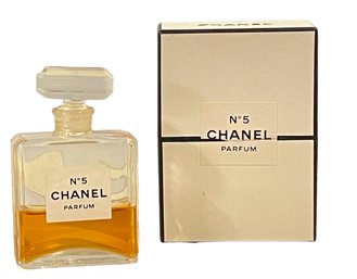 Chanel 'No. 5' Parfum (7)