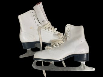 Women's Ice Skates Size 9 No Wear