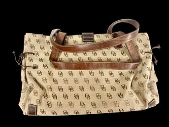 Very Nice Dooney & Bourke Bag Like New