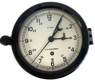 Vintage M Low US Government Bakelite Case WWII Navy Clock