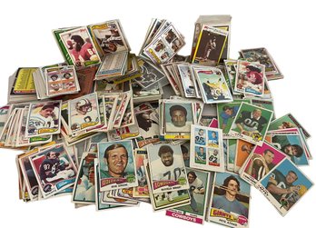 Huge Lot Of Vintage 1970s Football Cards (D)