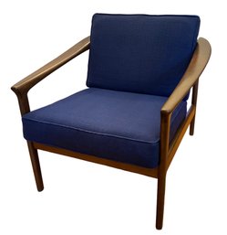 DUX Dansh Modern Lounge Chair