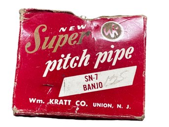 Vintage Wm. Kratt Co. Pitch Pipe SN-7 Banjo Tuner In Original Box