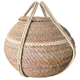 Beautiful Rattan Hand Woven Lidded Basket