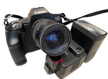 CANON EOS 650 35mm Film Camera & Flash