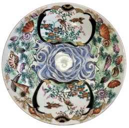 Antique Chinese Porcelain Footed Bowl (Q)