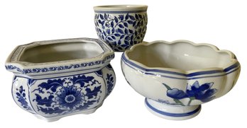 Trio Of Vintage Chinese Blue & White Cache Pot Planters Or Bowls