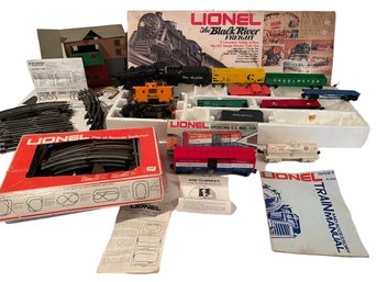 All Aboard ! All Lionel ! Black River Freight Set, Pair Of Remote Switches & US Mail Car