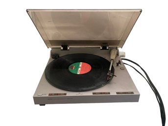 DENON Precision Audio Turntable Model DP-11F