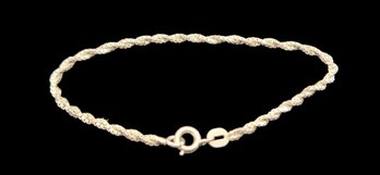 Gorgeous 6.5 ' Sterling Silver Twisted Bracelet