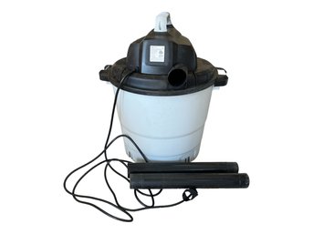 Amazon Basics Wet/Dry Vacuum