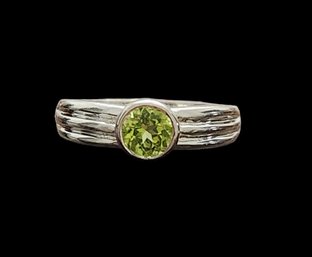 Sterling Silver Ring With Peridot Color Stone