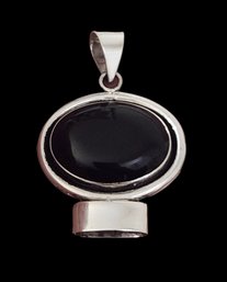 Vintage Mexican Sterling Silver Onyx Color Pendant