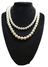 Faux Pearls Necklace With One Strand Missing