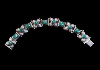 Beautiful Vintage Sterling Silver Green Stone Bracelet