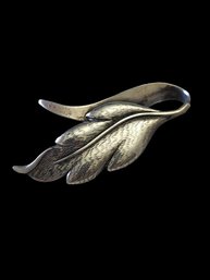 Mid Century 1940s Beautiful Sterling Silver Figural Leaf Brooch