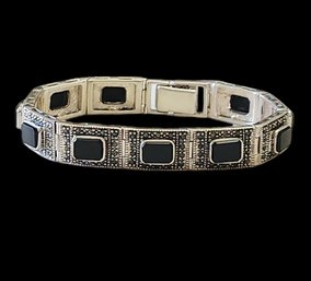 Gorgeous Vintage Sterling Silver Onyx Color Stone Marcasite Bracelet