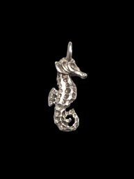 Adorable Vintage Sterling Silver Seahorse Pendant