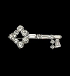 Gorgeous Vintage Rhinestones Skeleton Key Brooch