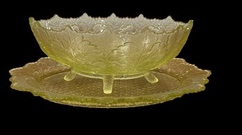 Depression Glass - Pressed Green Glass Leaf Pattern Oval Footed Bowl & Plate