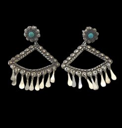 Beautiful Vintage Sterling Silver Native American Turquoise Color Earrings