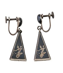 Beautiful Vintage Sterling Silver Siam Triangle Earrings