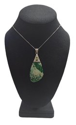 Gorgeous Vintage Italian Sterling Silver Green Agate Necklace