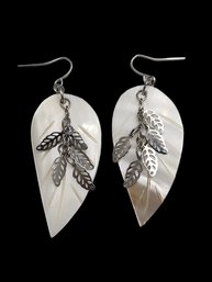 Beautiful Vintage Mother Of Pearl Earrings