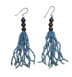 Beautiful Vintage Native American Turquoise Color Beaded Earrings