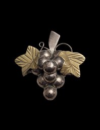 Vintage Sterling Silver Grape Cluster Pin/Brooch