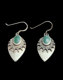 Beautiful Vintage Sterling Silver Malachite Dangle Earrings