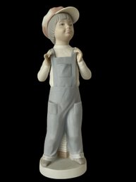 Lladro Retired 'boy From Madrid'- #4898- Matte Finish- Height (in): 8.75