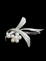 Vintage Sterling Silver Pearl Brooch