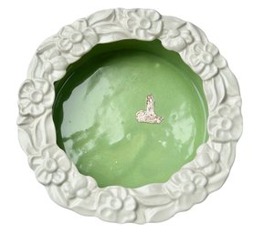 VTG Rare Red Wing Pottery Decorative Green Bowl Embellished Floral Rim Original Sticker ( READ DESCRIPTION)