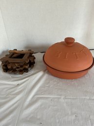 Terracotta Bakeware With 5 Vintage Wooden Trivets