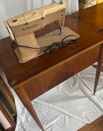 Vintage Sewing Table With Singer Sewing Machine