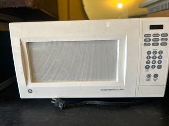 Microwave Oven