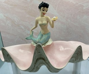 Mermaid In An Oyster Shell Statue - Beautiful!