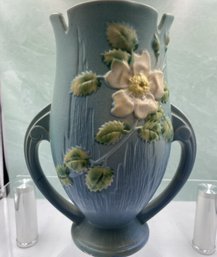 ROSEVILLE White Rose Pattern #986-9 Turquoise Blue Handled Vase - 1940s
