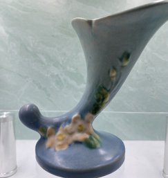 Vintage CORNUCOPIA SHAPED Roseville Vase  #1113-6'