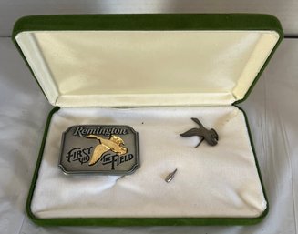 Boxed Vintage Peters Belt Buckle And Pin Set