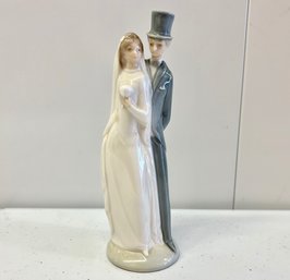 Nao By Lladro Bride & Groom Cake Topper Figure